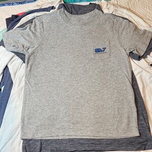 Vineyard Vines Heather Gray T-Shirt with Blue Logo